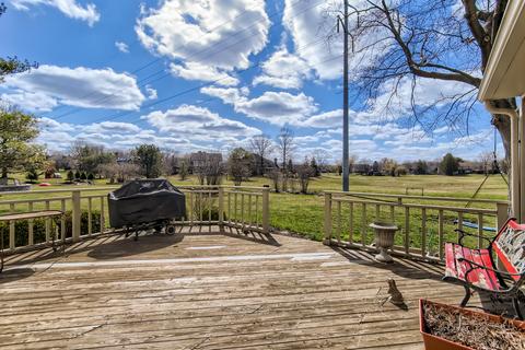 8532 Heather Dr, Burr Ridge, IL 60527 photo 24