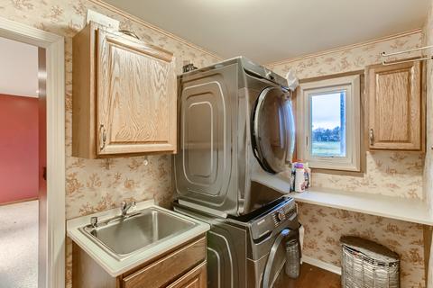 8532 Heather Dr, Burr Ridge, IL 60527 photo 22