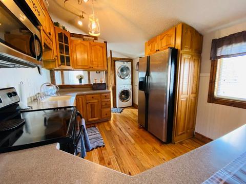 409 E James St, Dwight, IL 60420 photo 5