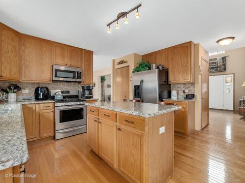 7709 Oleander Dr, Plainfield, IL 60586 photo 12