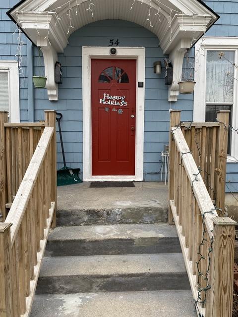 54 Leonard St, Elgin, IL 60123 photo 2