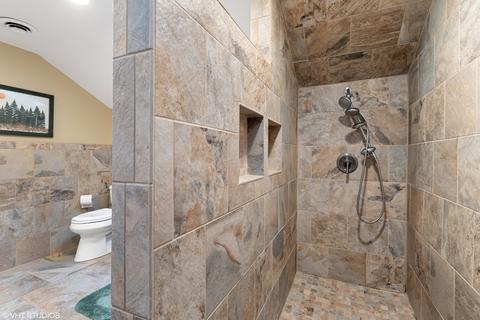 2209 Post Rd, Northbrook, IL 60062 photo 9