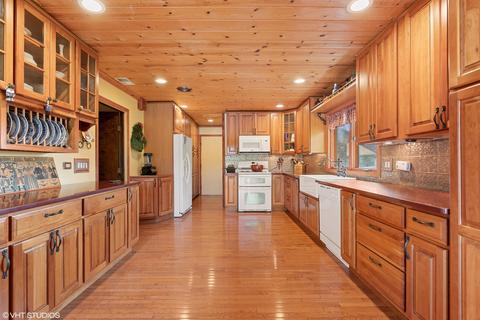 2209 Post Rd, Northbrook, IL 60062 photo 4