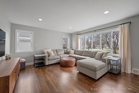 808 S Wheaton Ave, Wheaton, IL 60189 photo 4