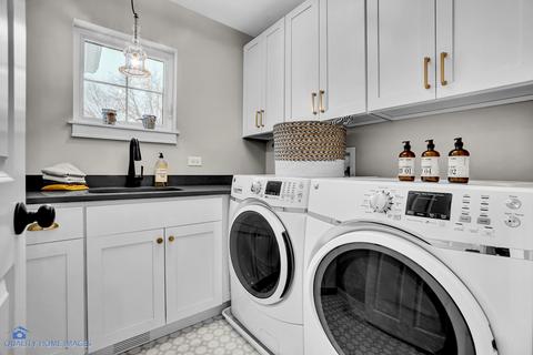 215 N Summit St, Wheaton, IL 60187 photo 17