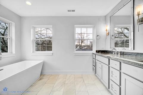 215 N Summit St, Wheaton, IL 60187 photo 20