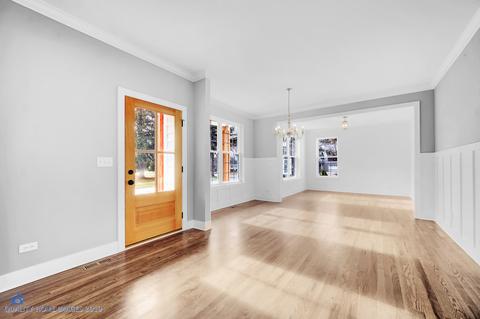 215 N Summit St, Wheaton, IL 60187 photo 6
