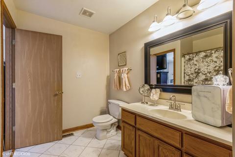 6516 Benich Ln, Plainfield, IL 60586 photo 9