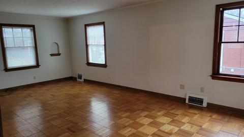 1008 Summit St, Bloomington, IL 61701 photo 2
