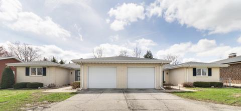 211 S Towanda Ave, Normal, IL 61761 photo 1