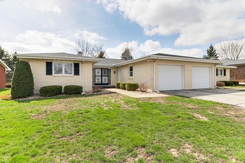 211 S Towanda Ave, Normal, IL 61761 photo 3