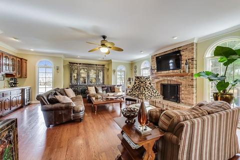 347 Willowood Ln, Willowbrook, IL 60527 photo 5