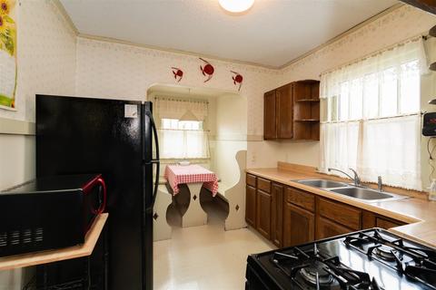 1406 E Oakland Ave, Bloomington, IL 61701 photo 11