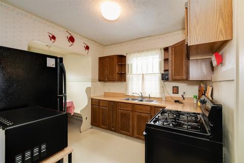 1406 E Oakland Ave, Bloomington, IL 61701 photo 12