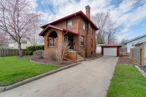 1406 E Oakland Ave, Bloomington, IL 61701 photo 2