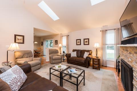 4004 Shiloh Dr, Johnsburg, IL 60051 photo 3