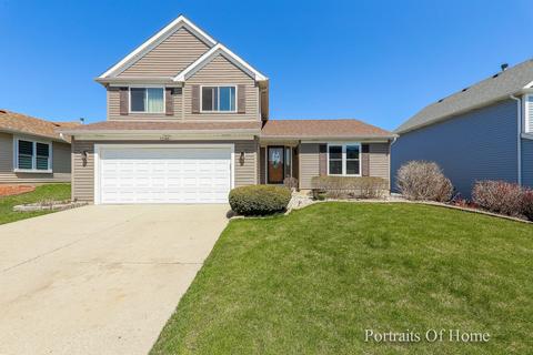 1240 Clover Ln, Hoffman Estates, IL 60192 photo 1
