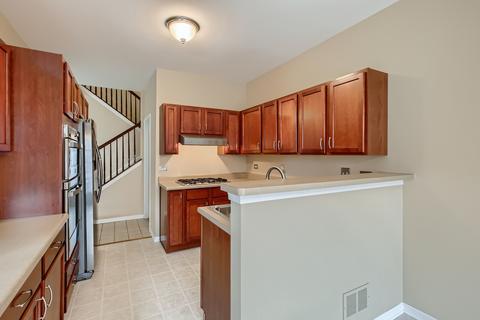 1225 Bradley Cir, Elgin, IL 60120 photo 6