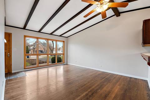 1916 Evergreen St, Wheaton, IL 60187 photo 2