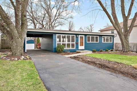 1916 Evergreen St, Wheaton, IL 60187 photo 1