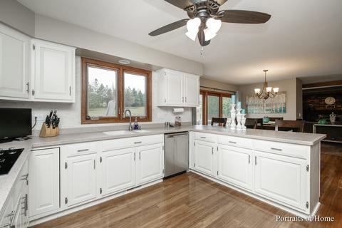 39 W349 Hogan Hl, Elgin, IL 60124 photo 6