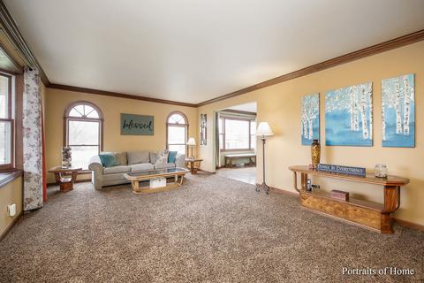 39 W349 Hogan Hl, Elgin, IL 60124 photo 4