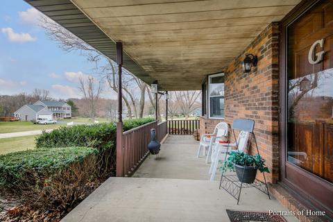 39 W349 Hogan Hl, Elgin, IL 60124 photo 2