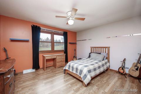 39 W349 Hogan Hl, Elgin, IL 60124 photo 20