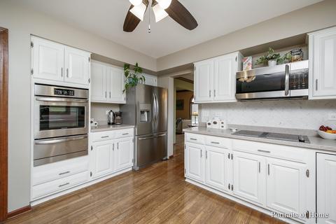 39 W349 Hogan Hl, Elgin, IL 60124 photo 7