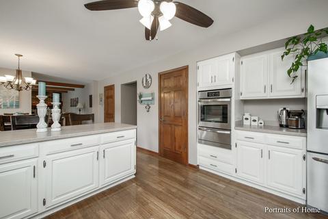 39 W349 Hogan Hl, Elgin, IL 60124 photo 9