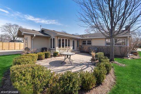 130 Crescent Dr, Glenview, IL 60025 photo 17