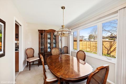 130 Crescent Dr, Glenview, IL 60025 photo 4