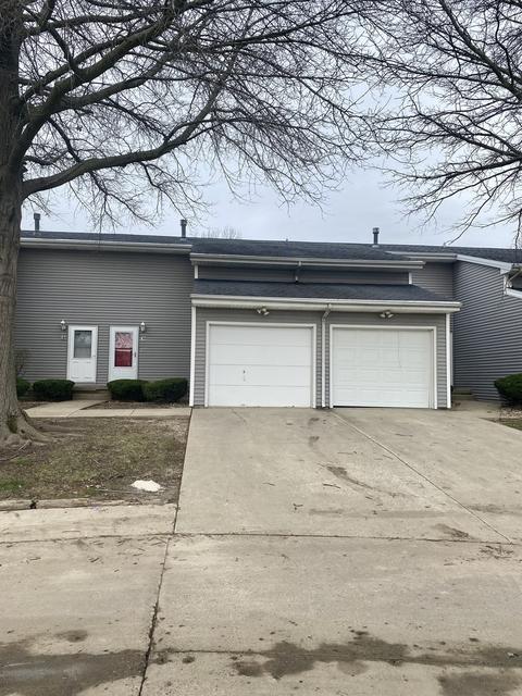 1560 Hunt Dr #C, Normal, IL 61761 photo 1