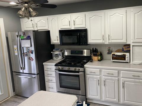 9025 Roach Ave, Brookfield, IL 60513 photo 4