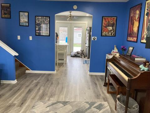 9025 Roach Ave, Brookfield, IL 60513 photo 8