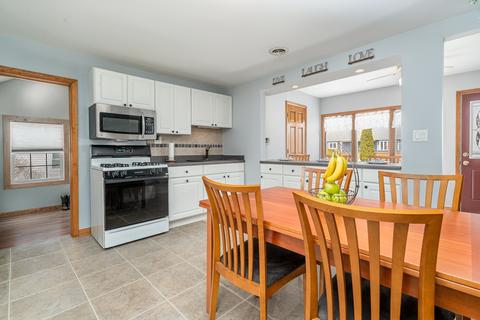 4 Eureka Dr, Lemont, IL 60439 photo 8