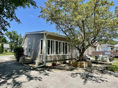 4 Eureka Dr, Lemont, IL 60439 photo 4