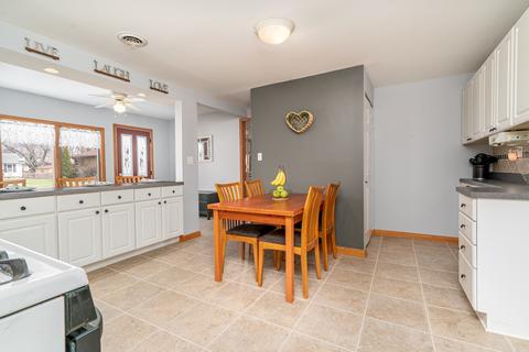 4 Eureka Dr, Lemont, IL 60439 photo 9