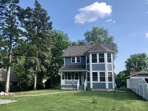 1818 2nd St, Peru, IL 61354 photo 1