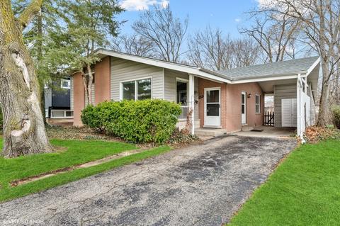 330 Forestway Dr, Northbrook, IL 60062 photo 2