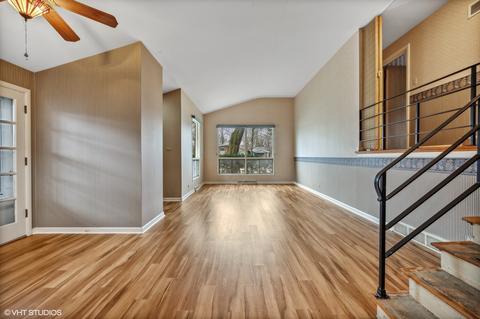 330 Forestway Dr, Northbrook, IL 60062 photo 4
