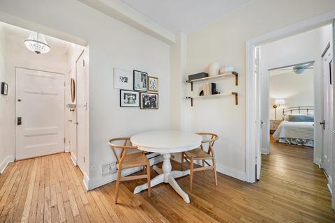 60 E Scott St #304, Chicago, IL 60610 photo 7