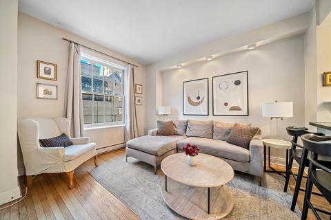60 E Scott St #304, Chicago, IL 60610 photo 5