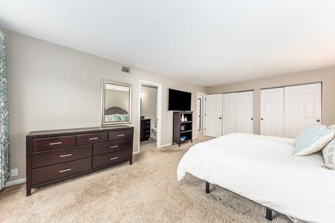111 S River Rd, Naperville, IL 60540 photo 28
