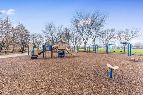 111 S River Rd, Naperville, IL 60540 photo 46