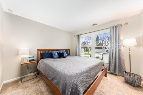111 S River Rd, Naperville, IL 60540 photo 35