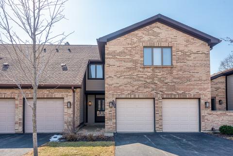 1755 Pebble Beach Dr, Hoffman Estates, IL 60169 photo 1