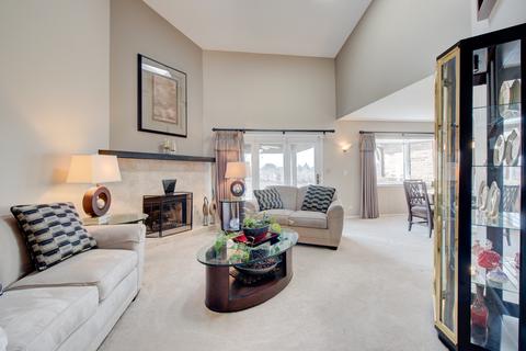 1755 Pebble Beach Dr, Hoffman Estates, IL 60169 photo 3