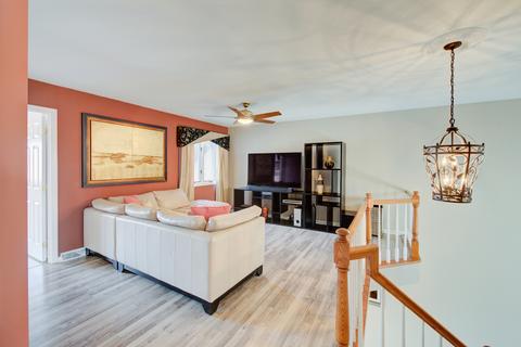 1755 Pebble Beach Dr, Hoffman Estates, IL 60169 photo 17