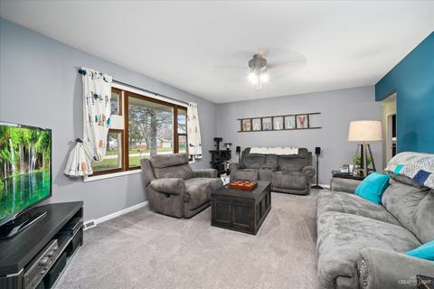 1760 Lyndale Rd, Aurora, IL 60506 photo 5